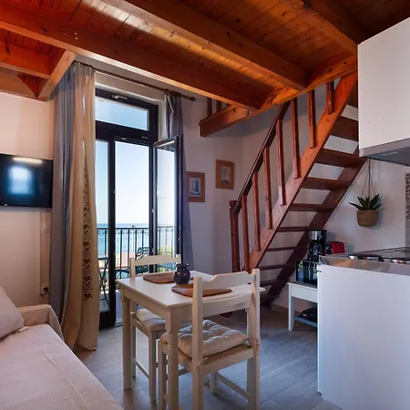 Fortezza Sea Breeze, Eve - 1 Bedroom & Sea View Apartment *
